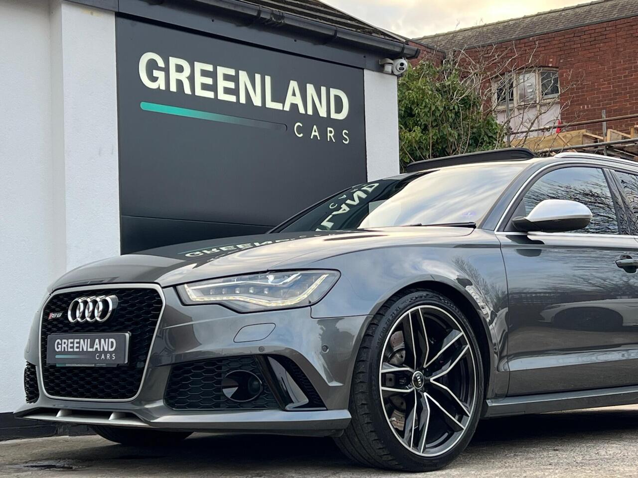 Used 2014 Audi RS6 Avant for sale in Sheffield