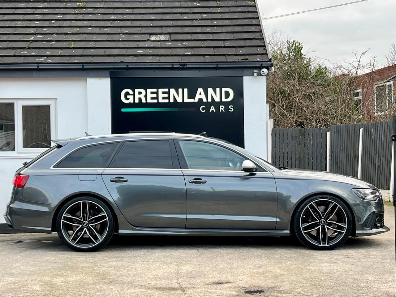 Used 2014 Audi RS6 Avant for sale in Sheffield