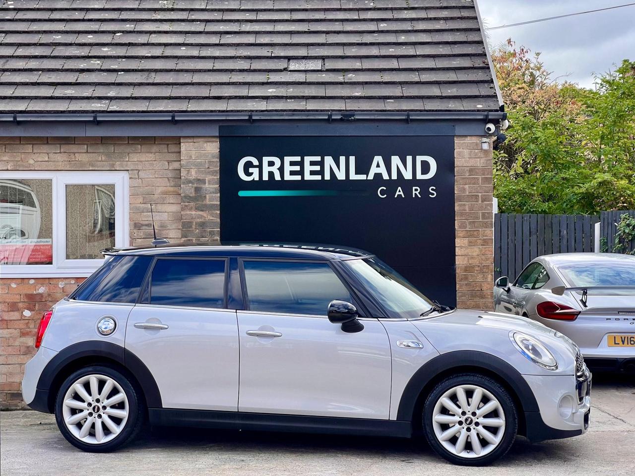 Used 2016 MINI Hatch for sale in Sheffield