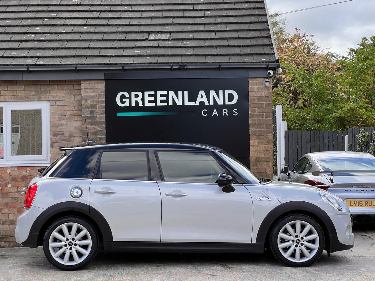 Used 2016 MINI Hatch for sale in Sheffield