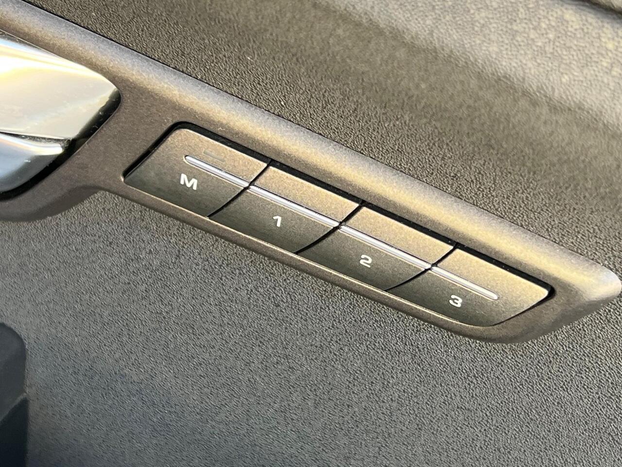 Used 2014 Land Rover Range Rover Evoque for sale in Sheffield