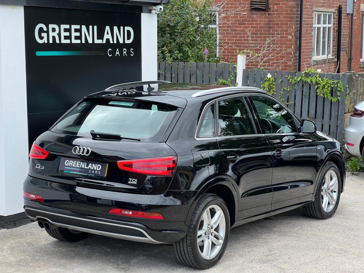 Used 2014 Audi Q3 for sale in Sheffield