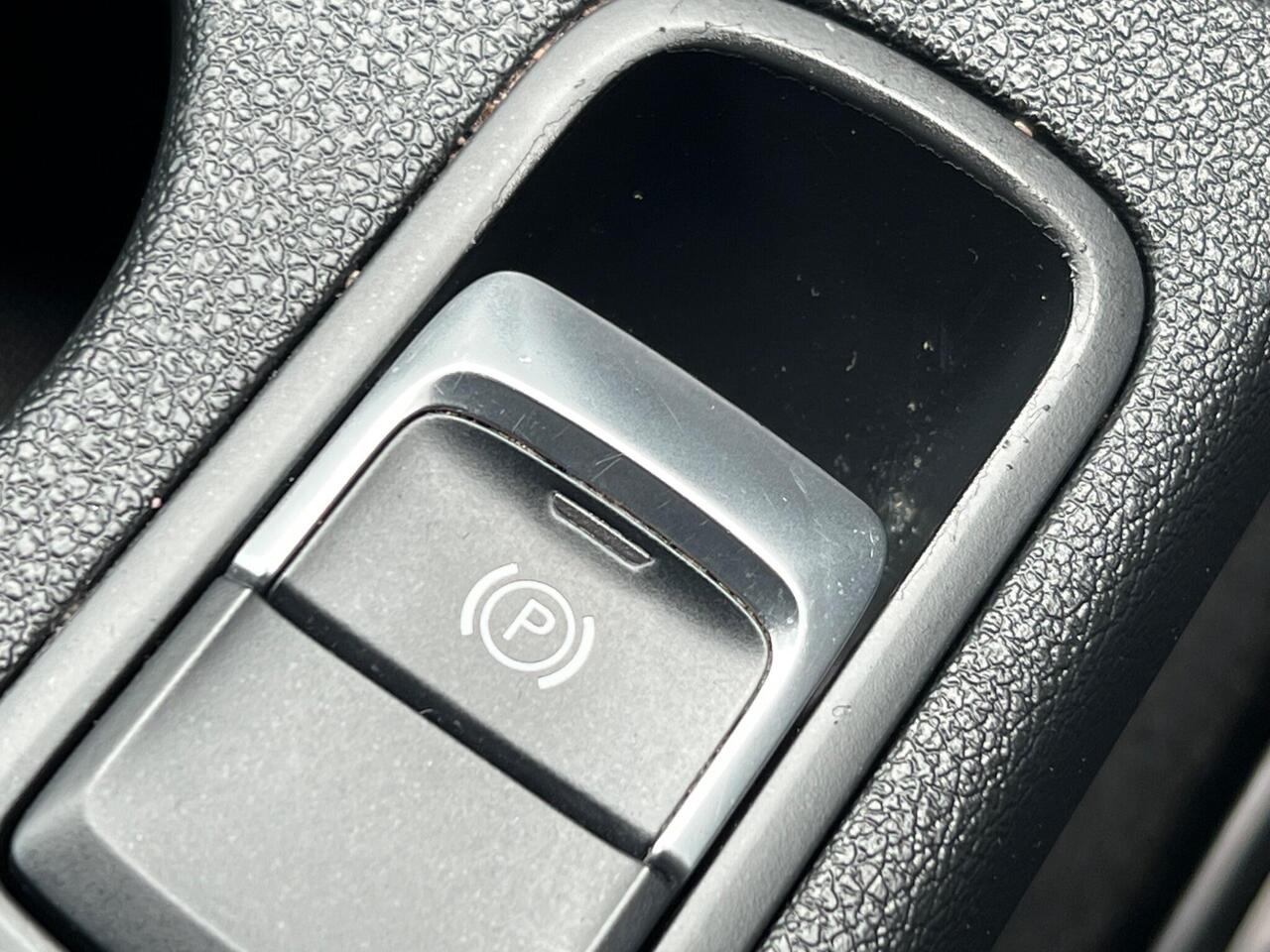 Used 2014 Audi Q3 for sale in Sheffield
