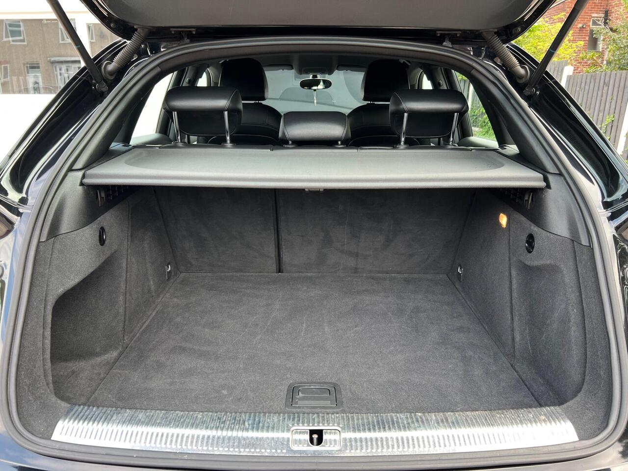 Used 2014 Audi Q3 for sale in Sheffield