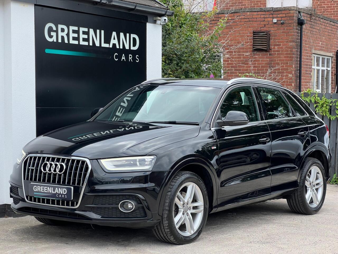 Used 2014 Audi Q3 for sale in Sheffield