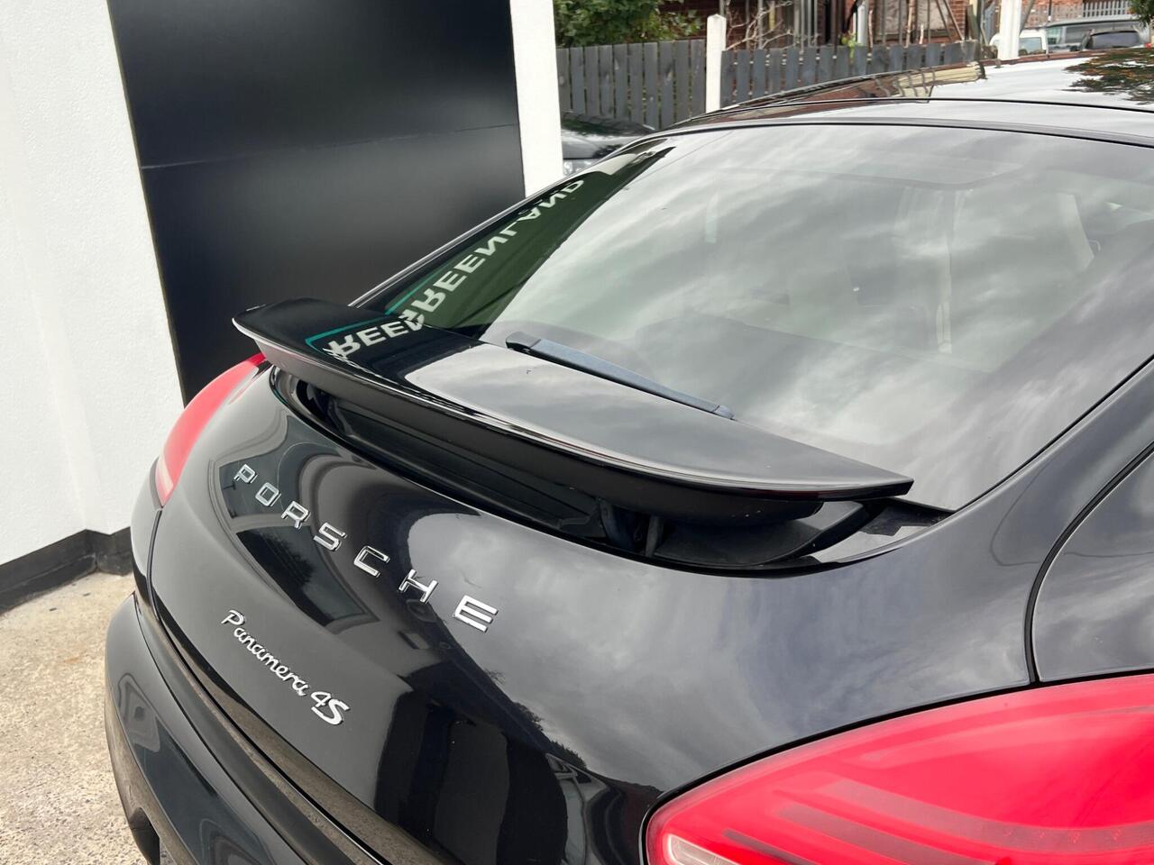 Used 2014 Porsche Panamera for sale in Sheffield