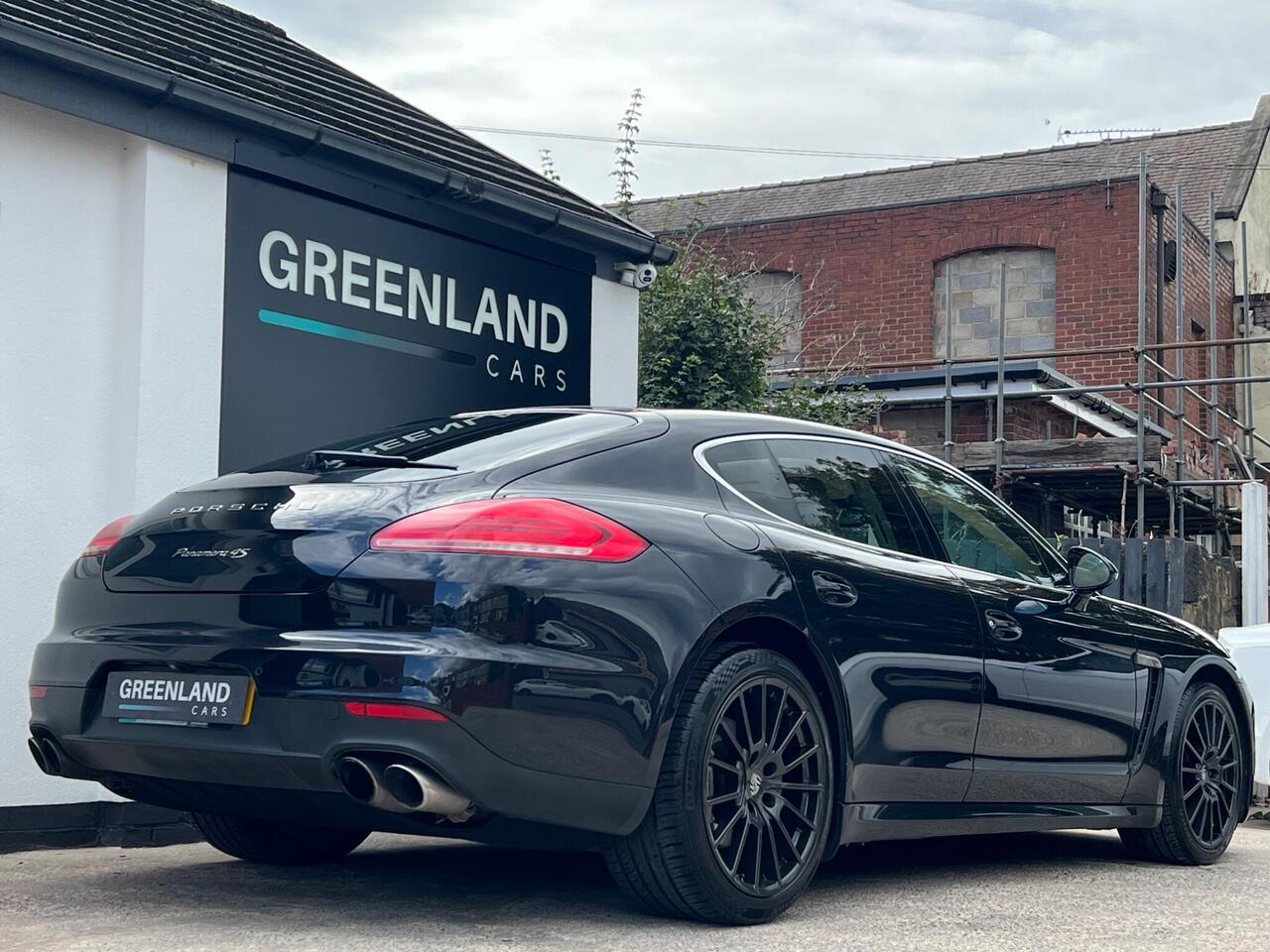 Used 2014 Porsche Panamera for sale in Sheffield