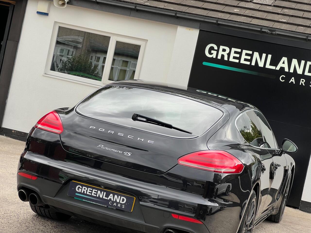 Used 2014 Porsche Panamera for sale in Sheffield