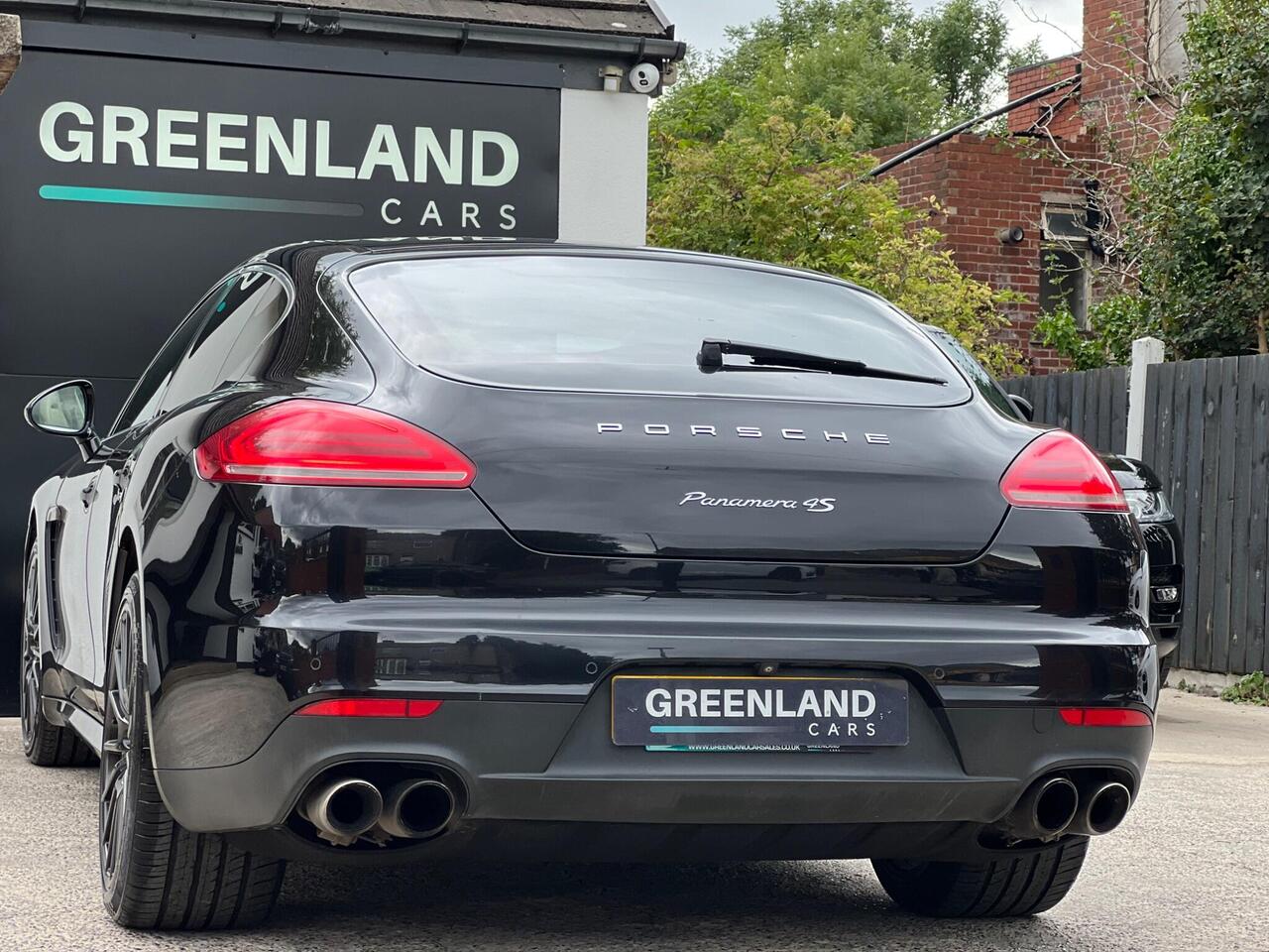 Used 2014 Porsche Panamera for sale in Sheffield
