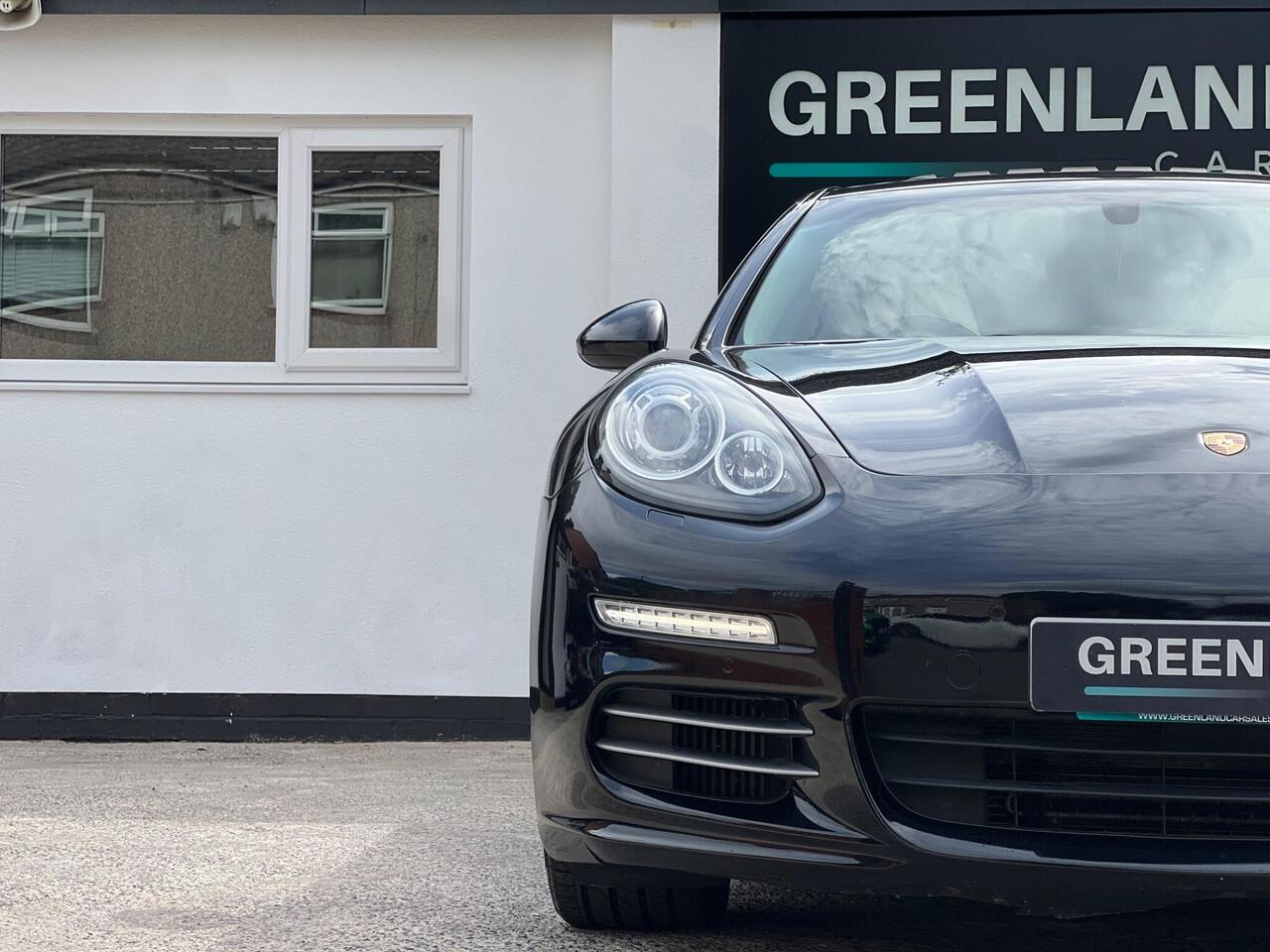 Used 2014 Porsche Panamera for sale in Sheffield