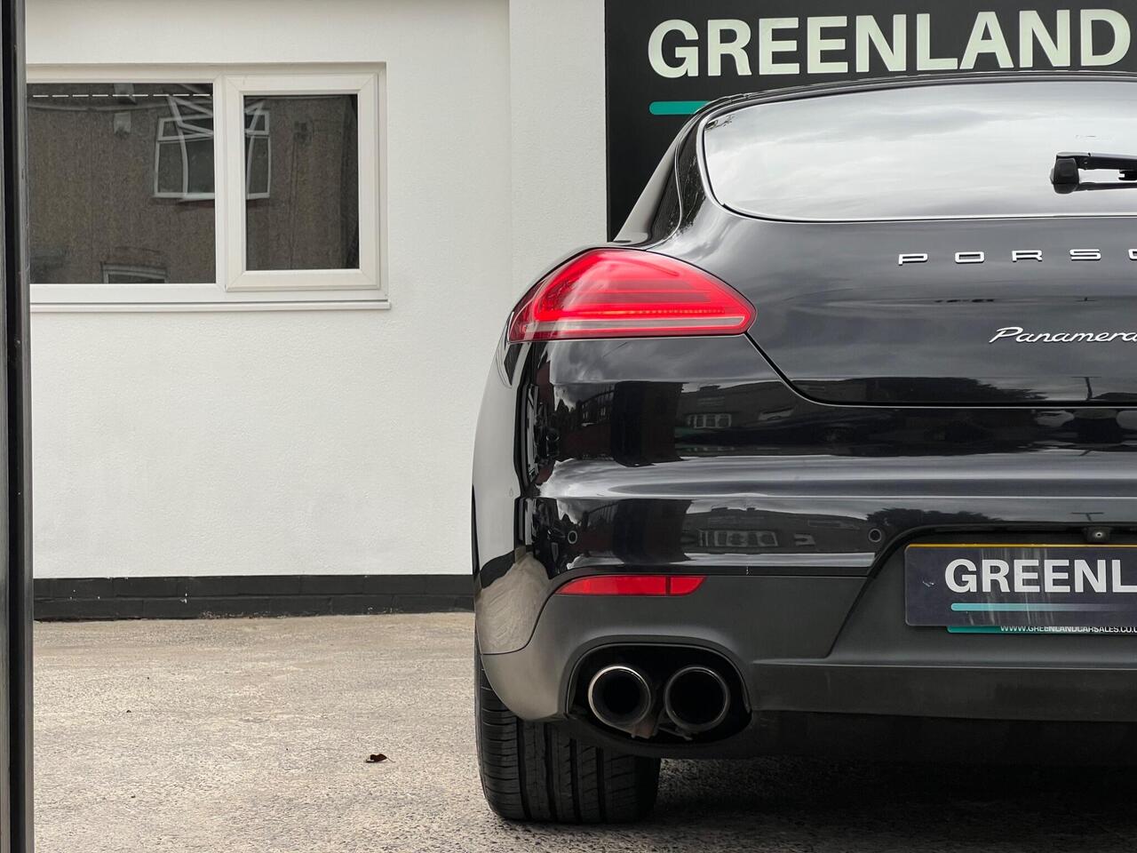 Used 2014 Porsche Panamera for sale in Sheffield
