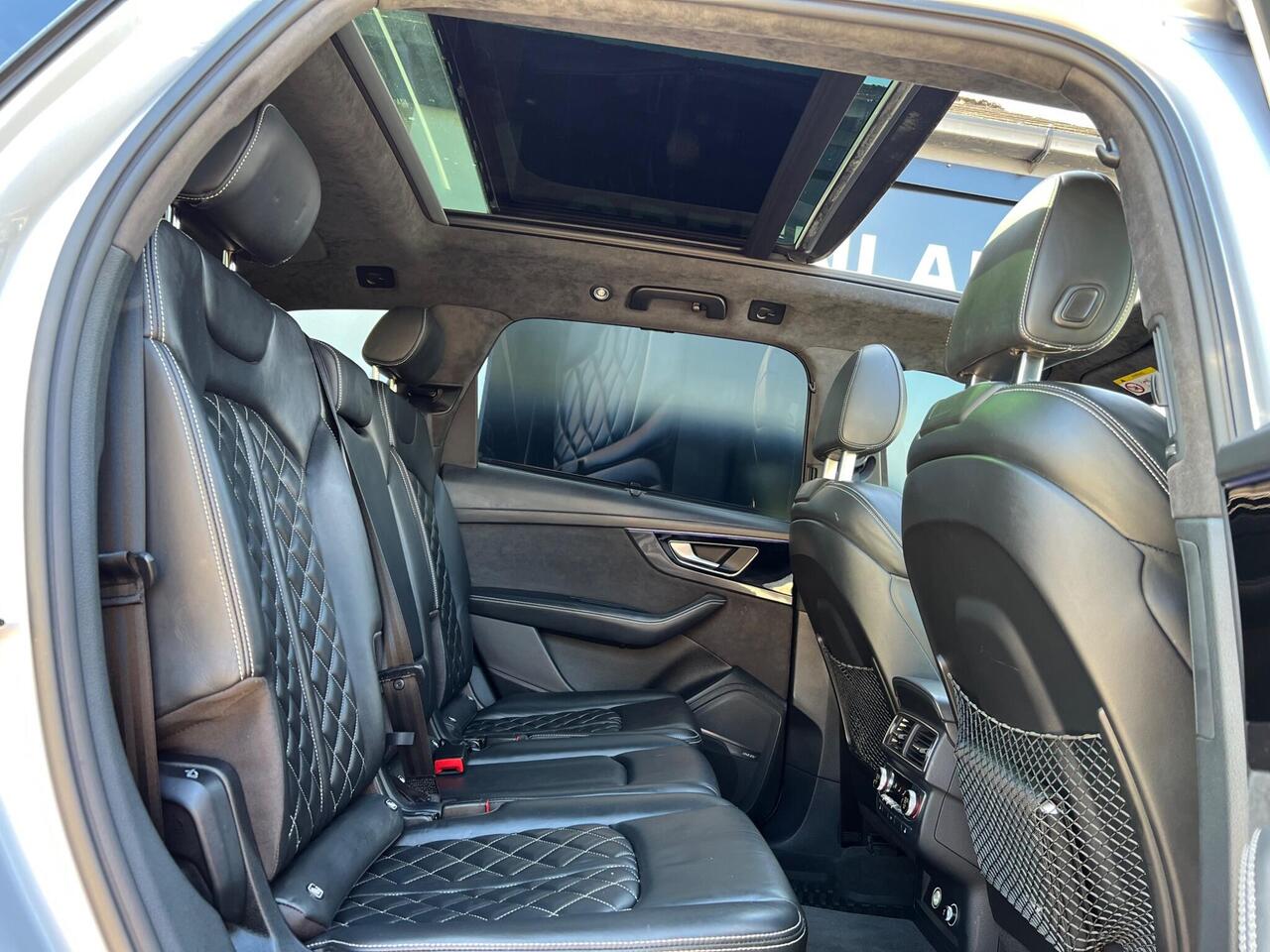 Used 2018 Audi SQ7 for sale in Sheffield