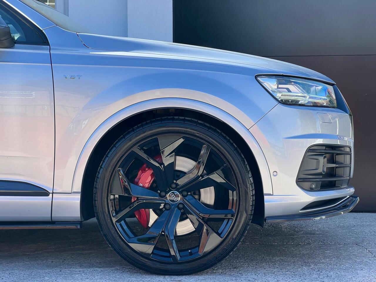 Used 2018 Audi SQ7 for sale in Sheffield