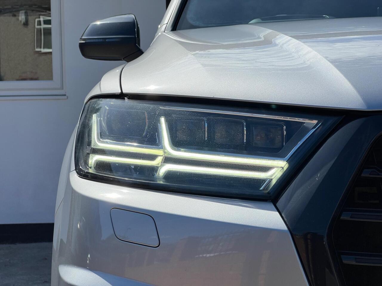 Used 2018 Audi SQ7 for sale in Sheffield
