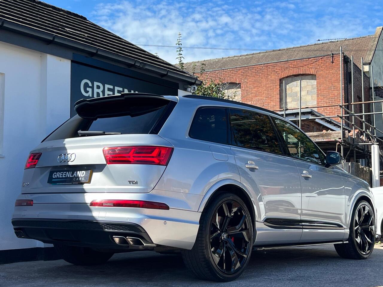 Used 2018 Audi SQ7 for sale in Sheffield