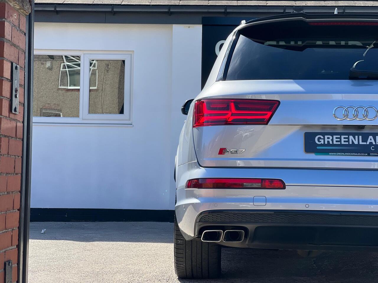 Used 2018 Audi SQ7 for sale in Sheffield