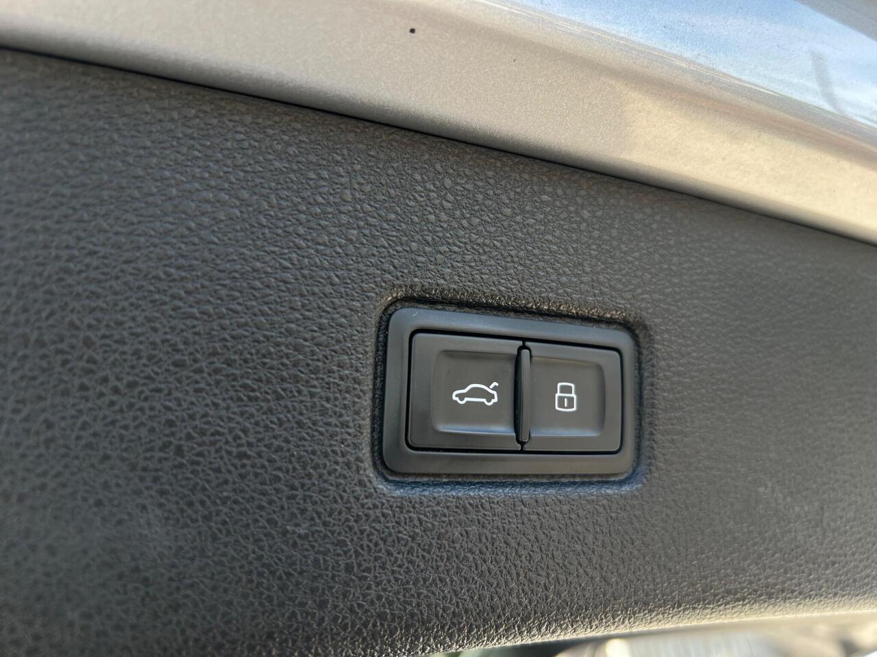 Used 2018 Audi SQ7 for sale in Sheffield