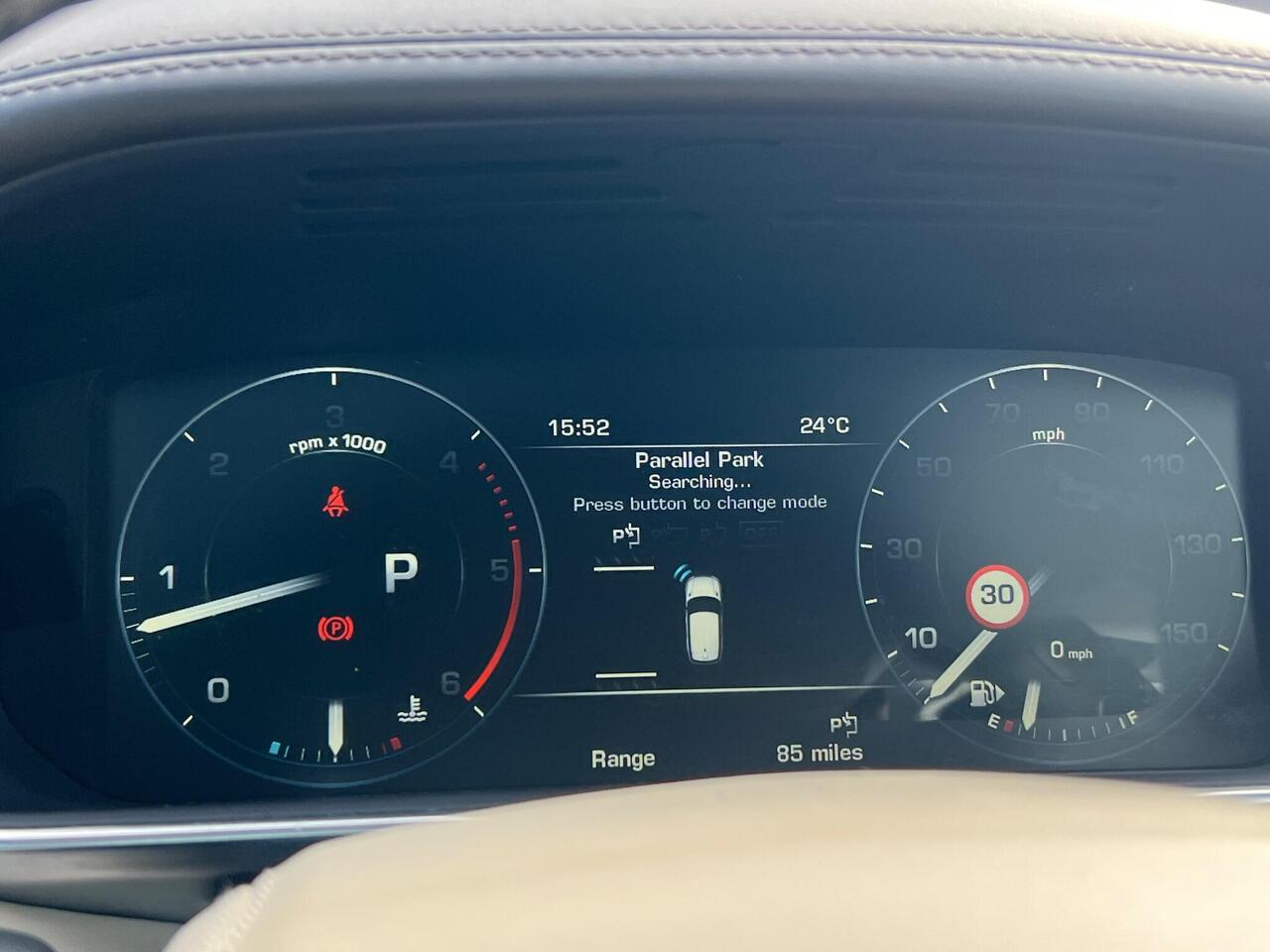 Used 2015 Land Rover Range Rover Sport for sale in Sheffield