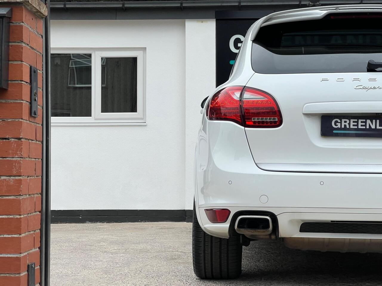 Used 2012 Porsche Cayenne for sale in Sheffield