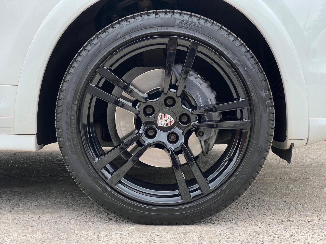 Used 2012 Porsche Cayenne for sale in Sheffield