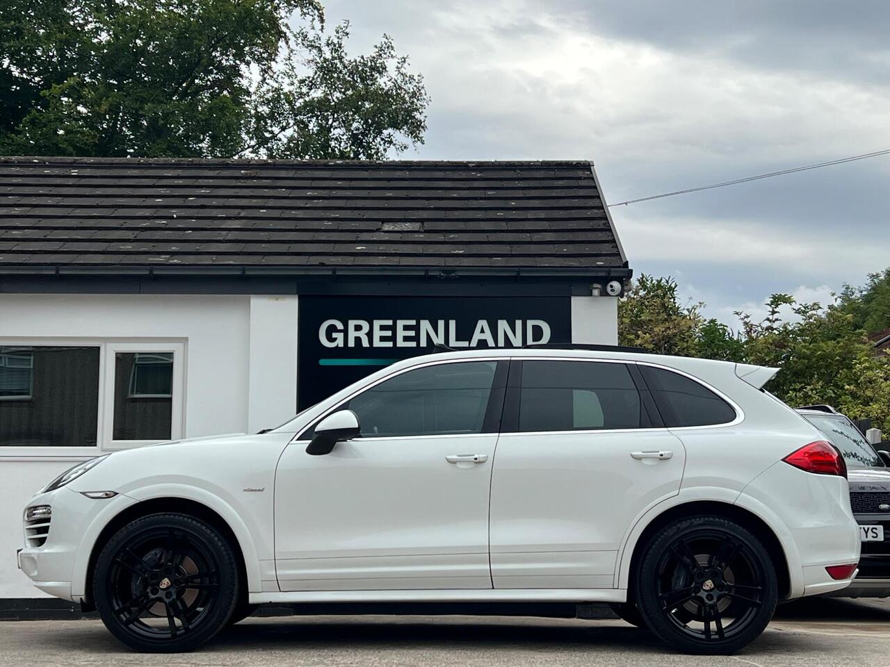 Used 2012 Porsche Cayenne for sale in Sheffield
