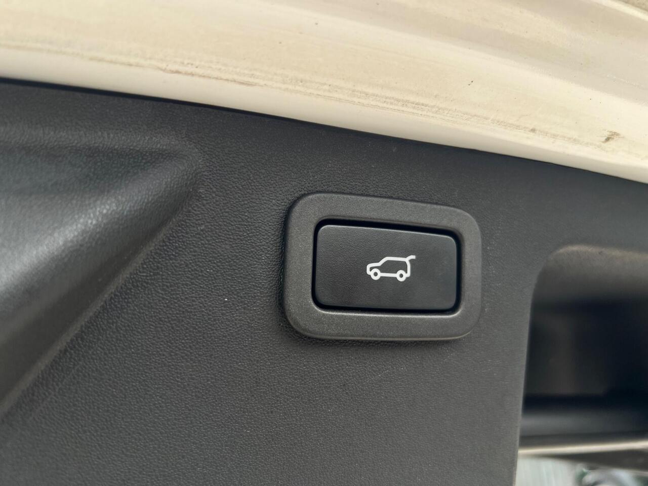 Used 2016 Land Rover Discovery Sport for sale in Sheffield